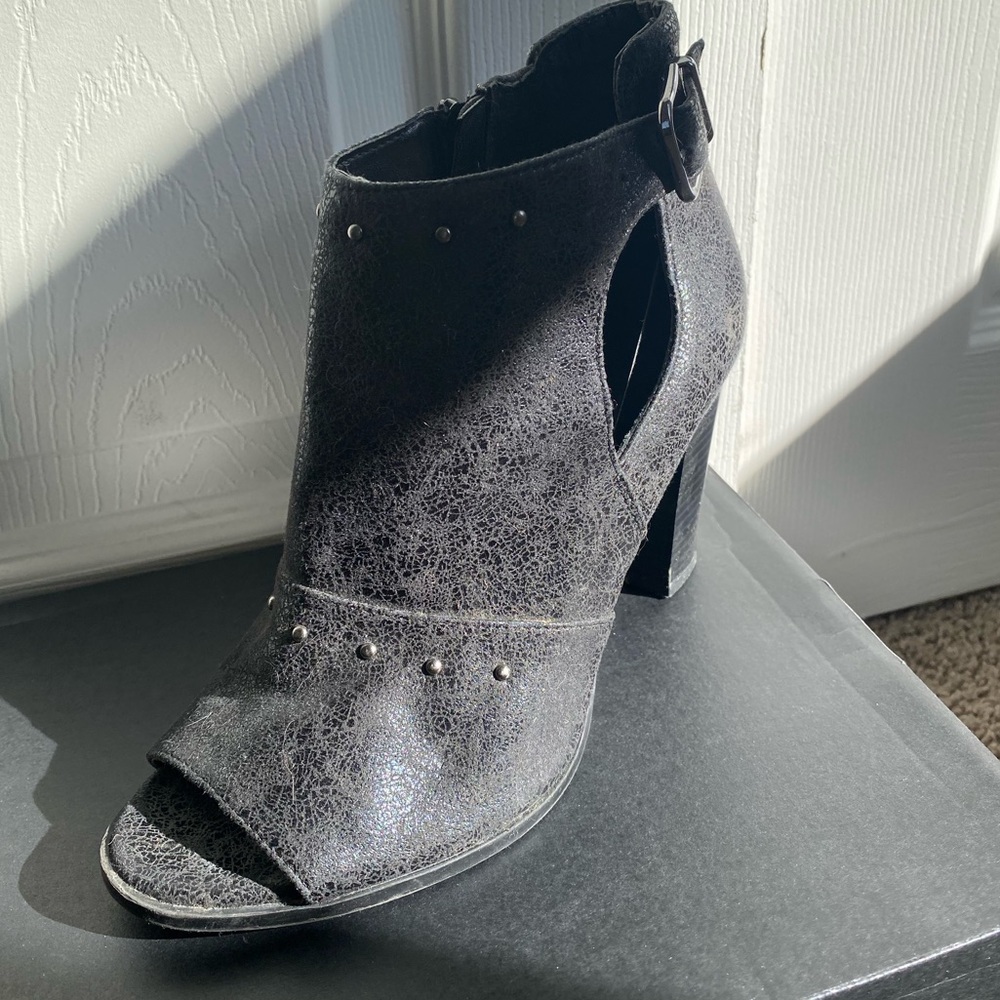 Simply Vera Wang heels